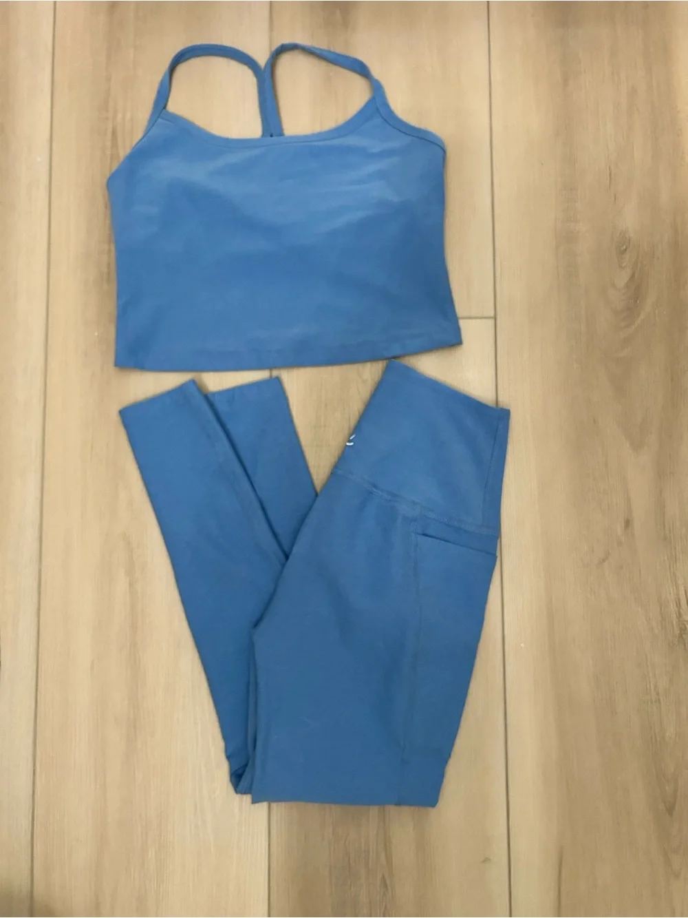 Beyond Yoga Blue Cropped Tank and High-Rise Pocket Leggings Set - Picture 1 of 3